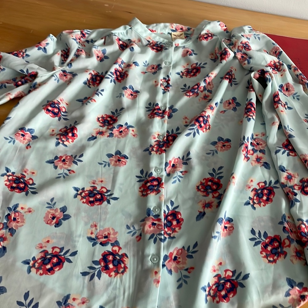 Faded glory blouse